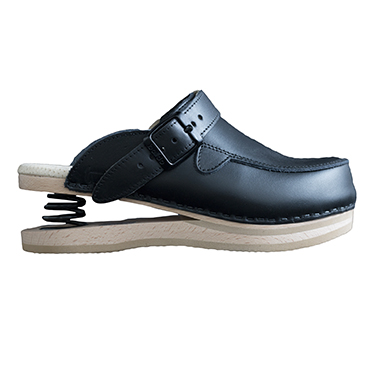 ZOCCOLO CHIUSO NERO N°36